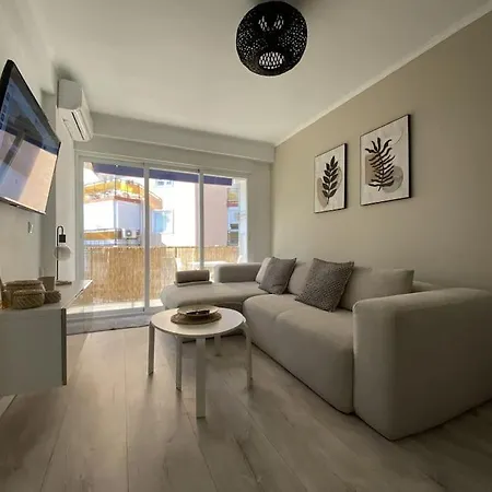 Casa Picaso Elegance, One Bedroom Center With Balcony By Namaste Elite Apartamento